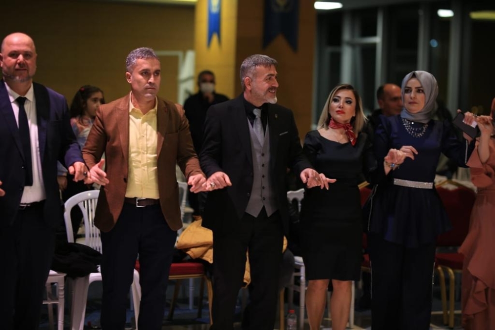 MURAT BUKAN : ZAZALARIN ETNİK YAPISI ( Alevi zazalar ve siverek zaza aşiretleri)